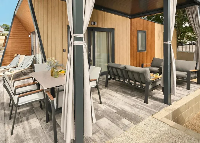 Holiday home Lovely In With Outdoor Swimming Pool *