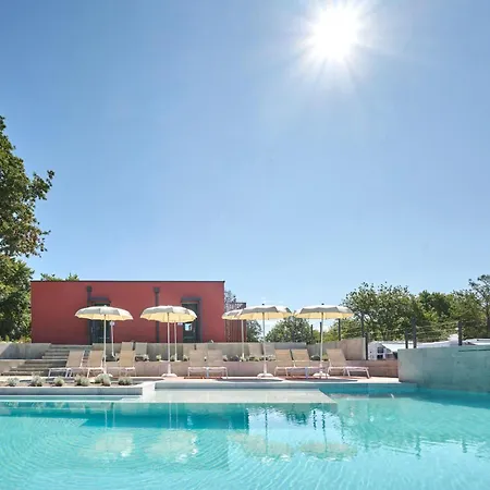 Amazing Home In Njivice With Swimming Pool