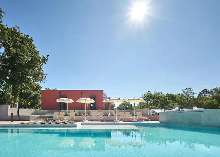 Lovely In With Outdoor Swimming Pool